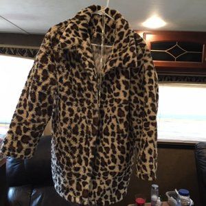 Beautiful leopard soft and cozy coat